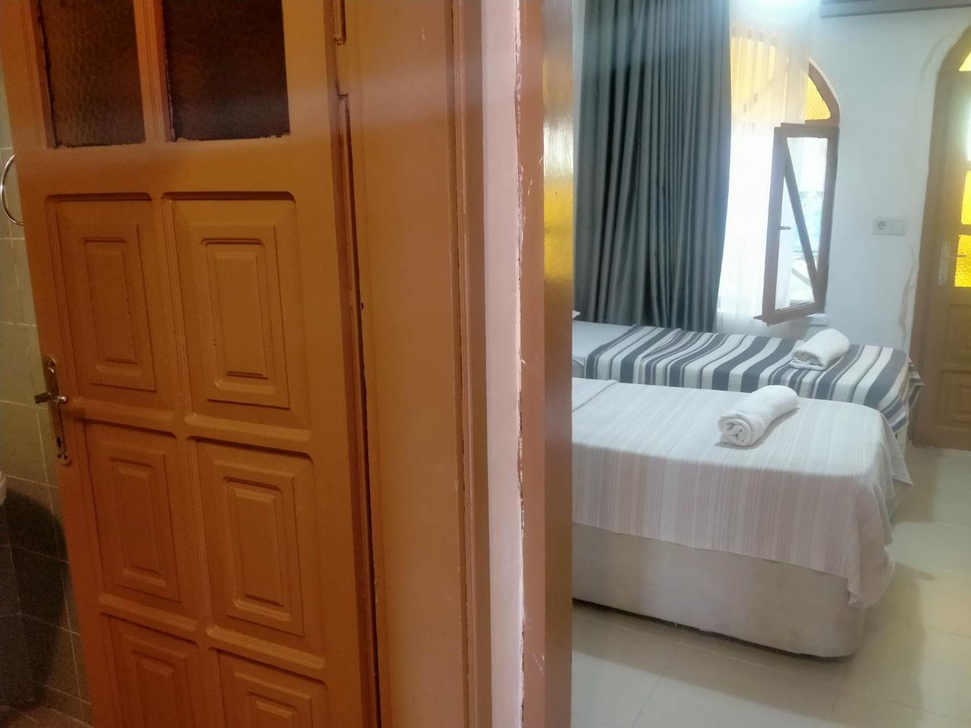 Sincer Otel Κουσάντασι Εξωτερικό φωτογραφία